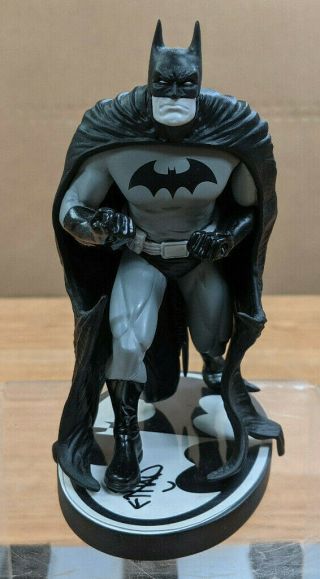 Dc Direct Batman Black & White Van Sciver Porcelain Statue - 927/3300 - Signed