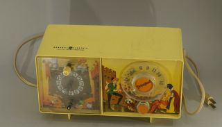Vintage Walt Disney Peter Pan Disneyland Ge Clock Radio 11 " Long