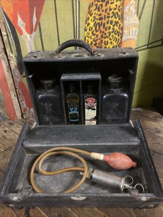 Vintage National Casket Embalming Kit Case Funeral Sign Ambulance Doctor Bottle