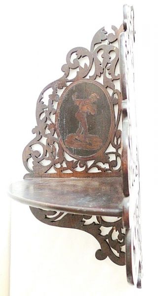ANTIQUE DECORATIVE WOOD (CUT OUT) FRET CORNER SHELF WITH CARVED MAN AND WOMEN 3