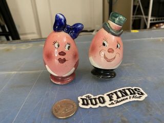 Vintage Japan Mr And Mrs.  Humpty Dumpty Ceramic Salt And Pepper Shakers