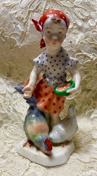 Herend Hvngary Porcelain Figurine Girl Feeding Roster And Hen 5.  5 "