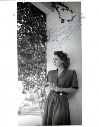 American Iconic Oscar Winner Actress Joan Crawford,  Signed Vintage Studio Photo.