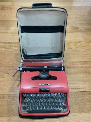 Vintage Pink Olivetti Lettera 22 Typewriter With Soft Case