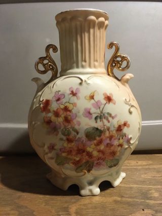 Royal Rudolstadt German Porcelain Pottery Painted Corinthian Flowered Vase - Vin