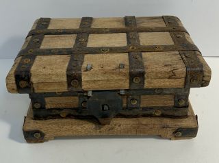 Antique/vintage Old Wood & Iron Straps Box Keepsake Trinket Storage Collectibles