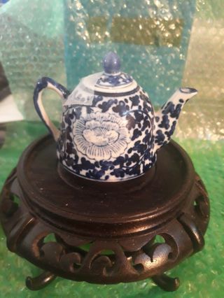 Vintage 4.  3/4 " Small Chinese Colbalt Blue White Porcelain Signed Tea Pot Spout