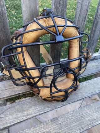 Killer Old Early Antique 1920’s Baseball Catchers Mask W/t Oval Spitter Vintage
