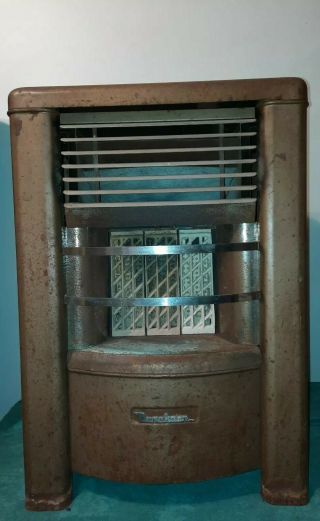 Vintage Dearborn 20,  000 Btu Gas Heater Stove With 3 Grates Lp Gas