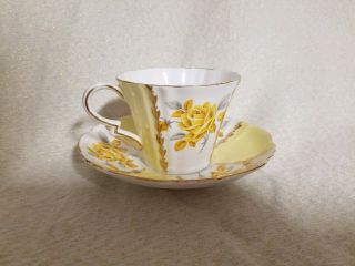 Royal Standard England Fine Bone China Yellow Teacup & Saucer - Margaret Rose