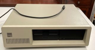 Vintage 1980s Ibm 5150 Personal Computer Hardrive Floppy Disc Mainframe See Desc