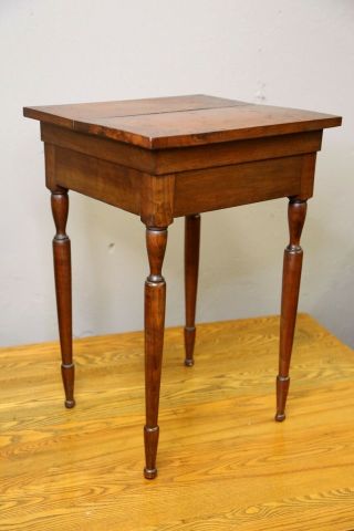 Antique Mahogany Wood End Side Table Vintage Night Stand Pedestal Furniture