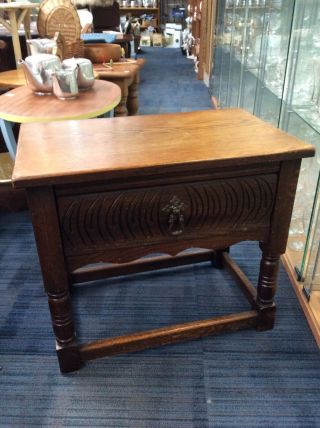 Good Quality Solid Oak Lamp Table With Drawer
