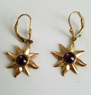 Vintage 14k Gold Star / Sun Dangle Earrings With Garnet