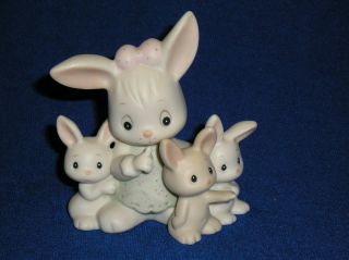 Enesco Precious Moments Mother Bunny With 3 Baby Bunnies 1998.