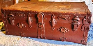 Antique Steamer Trunk Flat Top Army Foot Locker Treasure Chest Victorian Luggage