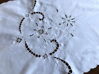 Vintage Hand Embroidered Cutwork White Cotton Centre Runner Table Cloth 42x14”