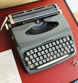 Vintage 1950s/1960s Speedwriter Portable Typewriter Set 3