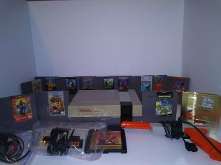 Vintage 1985 Nintendo Nes Video Game Console With Games And Accessories