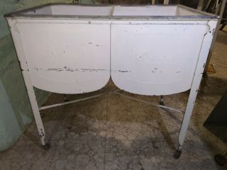 Vintage Ideal Galvanized Metal Double Wash Tub On Stand With Lid And Casters