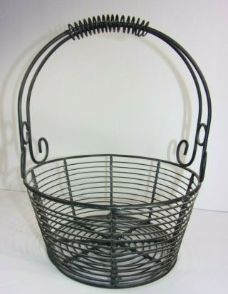 Vtg Primitive Country Farmhouse Style Wire Basket With Handle Heavy Duty Gauge