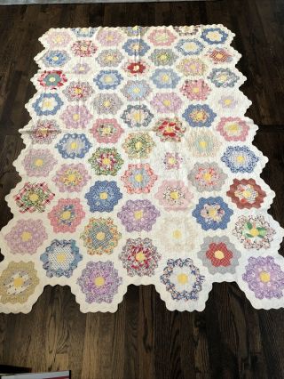 Vintage Grandmother’s Garden C.  1930 Quilt With Vibrant Flowers
