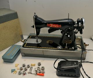 Vintage Bambergers 100 Deluxe Precision Sewing Machine Made In Japan