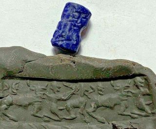 Very Rare Near Eastern Lapis Lazuli Cylinder Seal (domestic) - Circa 1000bc 18mm