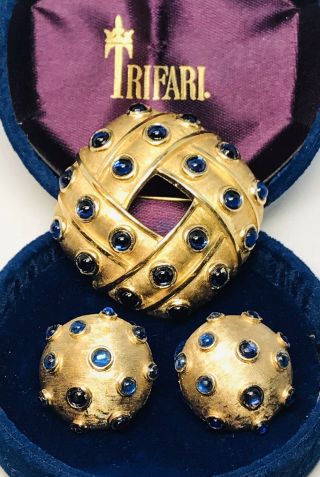 Rare Vintage Signed Trifari Alfred Philippe Gold & Sapphire Cabochon Pin Set