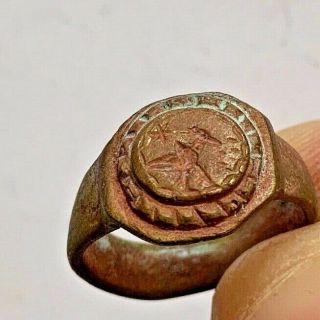Detector Finds Ancient Roman Bronze Ring With Bird On Bezel Ca 200 - 300 Ad 18mm
