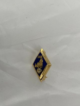 Sigma Alpha Epsilon Fraternity Pin Gold