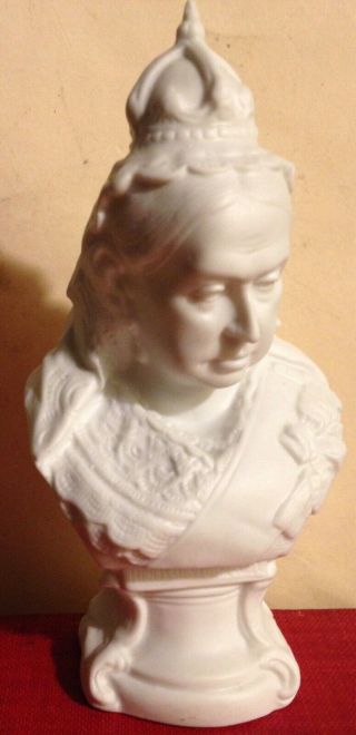 Queen Victoria Parian Bust 5 3/4 In.  High " Her Majesty The Queen "