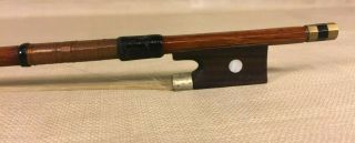 Vintage Wood Violin Bow Round Shaft W/ Frog Unmarked Brass & Ebony Adjust Screw