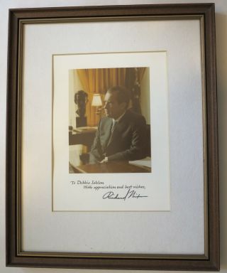 1972 Official White House Photo Of Richard Nixon With Autograph,