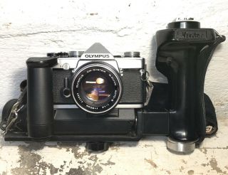 Vintage Olympus Om - 1 Slr Film Camera W/ Grip & G.  Zuiko 50mm F/1.  4 Lens Japan