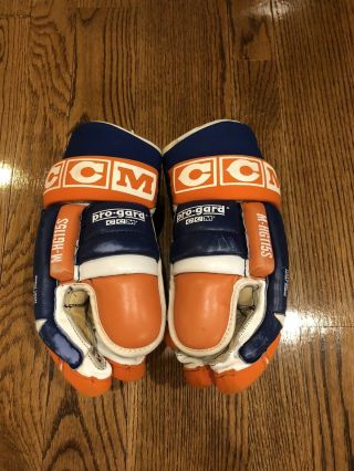 NEAR Vintage 1980s Edmonton Oilers CCM Supra Pro Hockey Gloves M - HG115S EUC 3