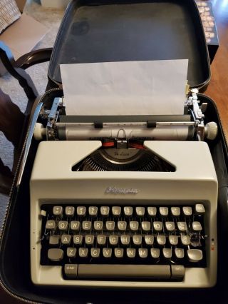 Vintage Olympia Deluxe Sm9 Portable Typewriter With The Case - Great