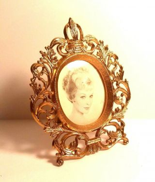 Vintage Marked Vip Victorian Picture Photo Frame Metal Ornate Gold Tone Oval 5x4