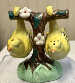 Vintage Hanging Yellow Birds On Tree Salt & Pepper Shakers Made In Japan
