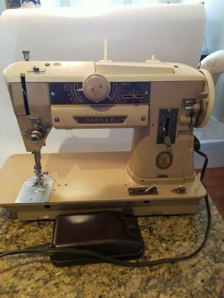 Vintage Singer Sewing Machine 401a With Foot Pedal