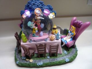Disney Alice In Wonderland Tea Party Snow Globe - Alice In Wonderland Snowglobe