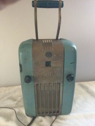 Vintage Westinghouse H - 125 Little Jewel Refrigerator Radio.