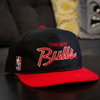 Vintage Chicago Bulls Sports Specialties Script Snapback Hat Wool 90s Cap Jordan