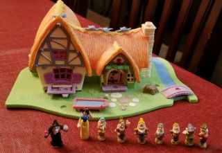 Vintage Polly Pocket Disney Snow White And Seven Dwarfs Mini Cottage With Lights