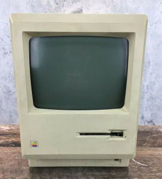 Apple Macintosh Plus 1mb M0001a Vintage Computer W/ac Adapter Powers On