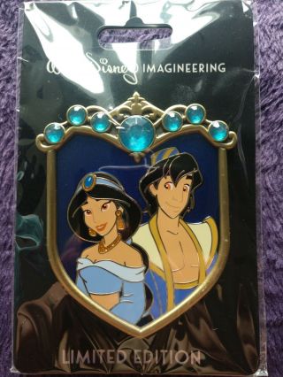 Disney Wdi Pin Princess Couples Crest Jasmine & Aladdin Le250 Pin