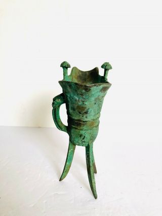 CHINESE BRONZE FOOTED RITUAL WINE VESSEL (JUE) 3