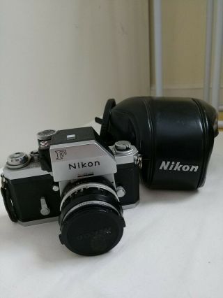 Vintage Nikon F Body W/ Nikkor - H Auto 1:35 F/2.  8cm Lens