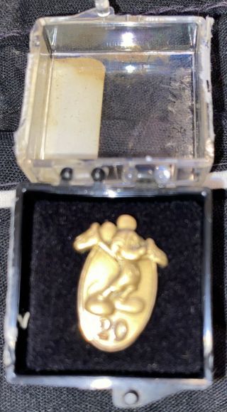Mickey Mouse Disney 20 Years Of Service Cast Member Employee Pin -