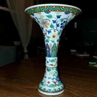 Chinese Qing Dynasty Famille Verte Porcelain Enamel Vase Signed